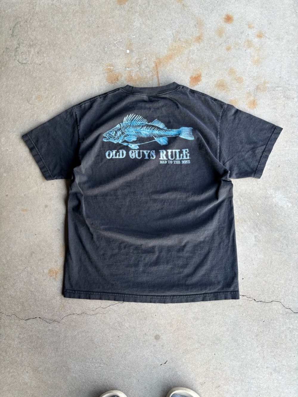 Early 2000s Old Guys Rule Men's Black T-Shirt with Blue Fish Graphic
